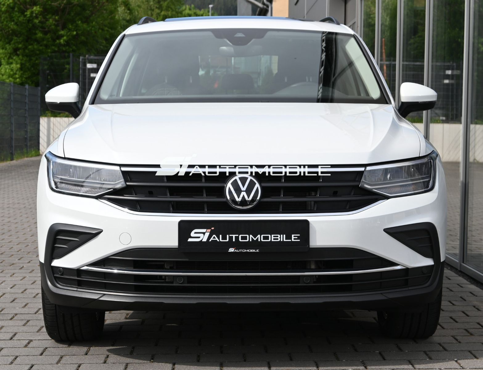 Fahrzeugabbildung Volkswagen Tiguan 1.4 eHybrid DSG Life °ACC°AHK°PANO°KAMERA