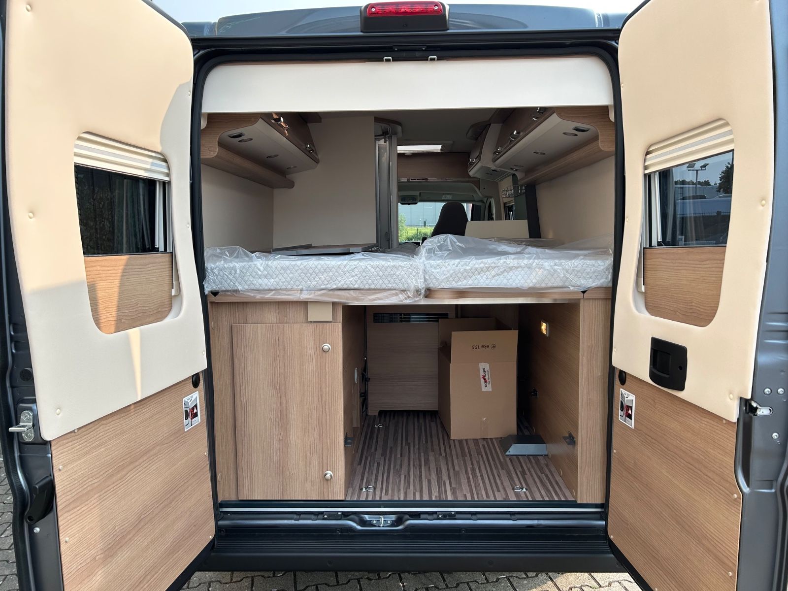 Fahrzeugabbildung Malibu Van Compact 600 LE MJ 25 Autom. Aktion