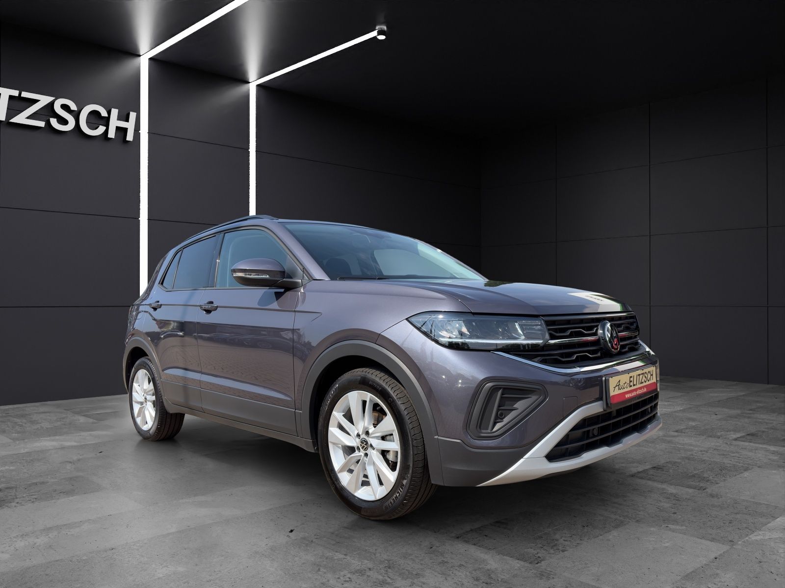Fahrzeugabbildung Volkswagen T-Cross TSI Life LED AHK AppCon ACC Lane-Assist