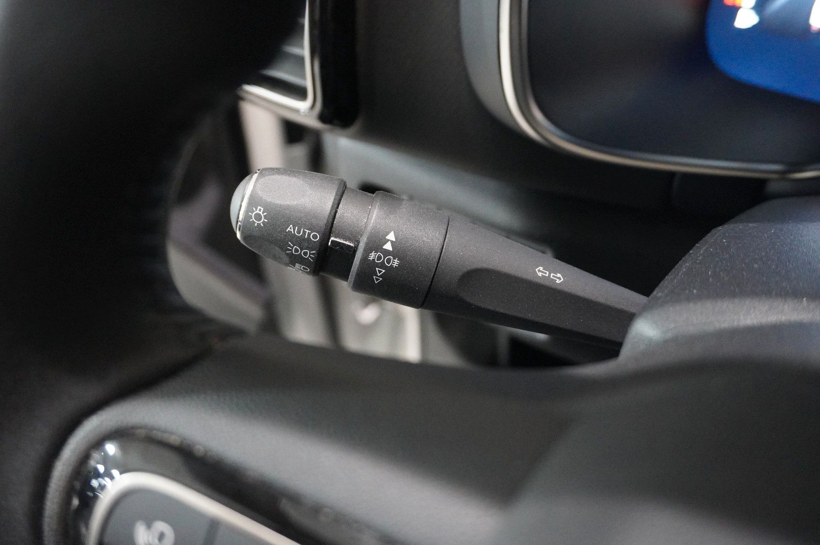Fahrzeugabbildung Citroën C5 Aircross 1.2T FEEL PACK NAVI/LED/KAMERA/VIRT.