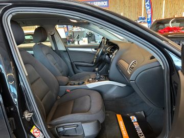 Audi A4 Avant Attraction *Navi*Sitzh*AHK*TÜV Neu*