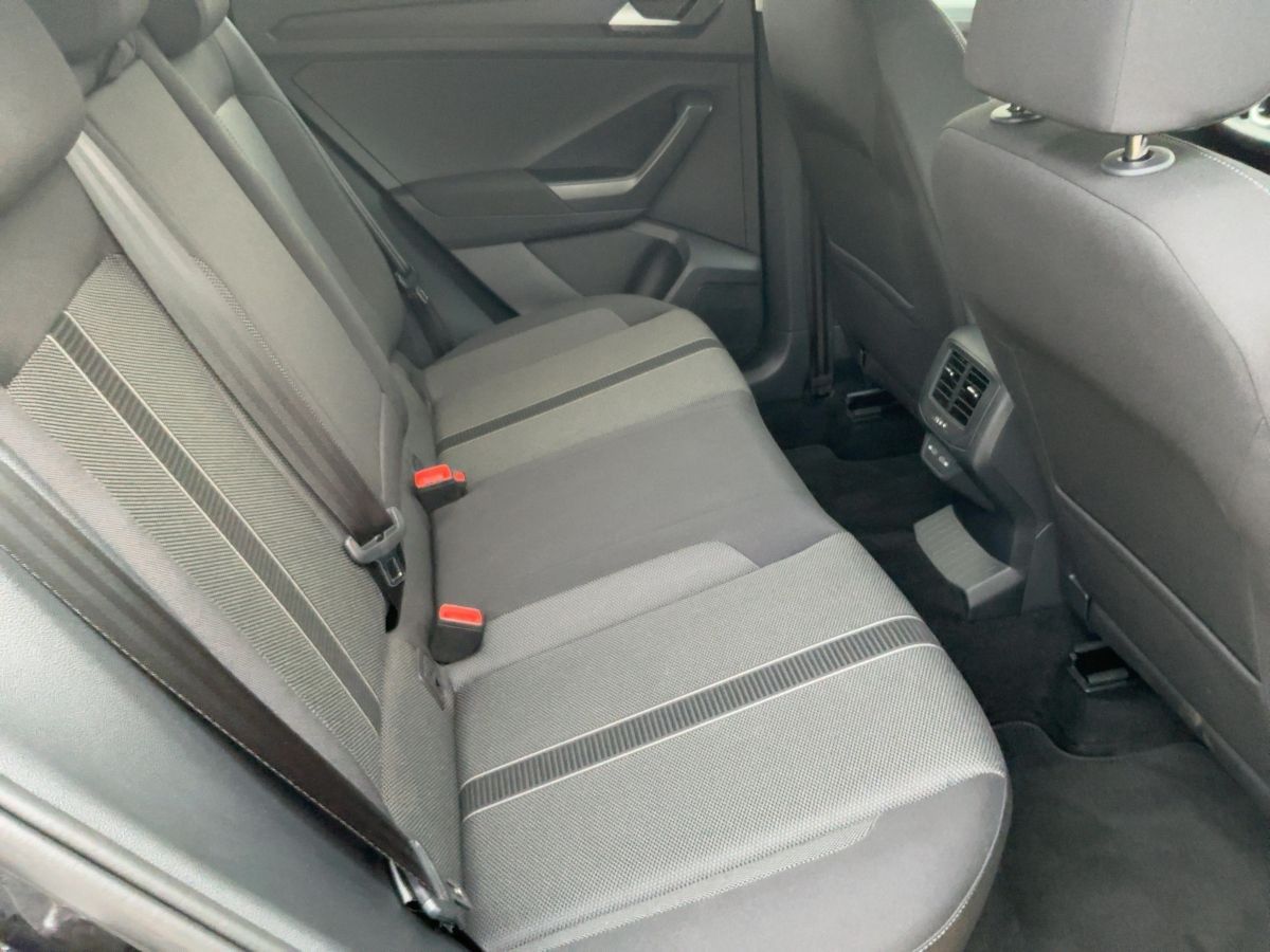 Volkswagen T-Roc - Bild 13