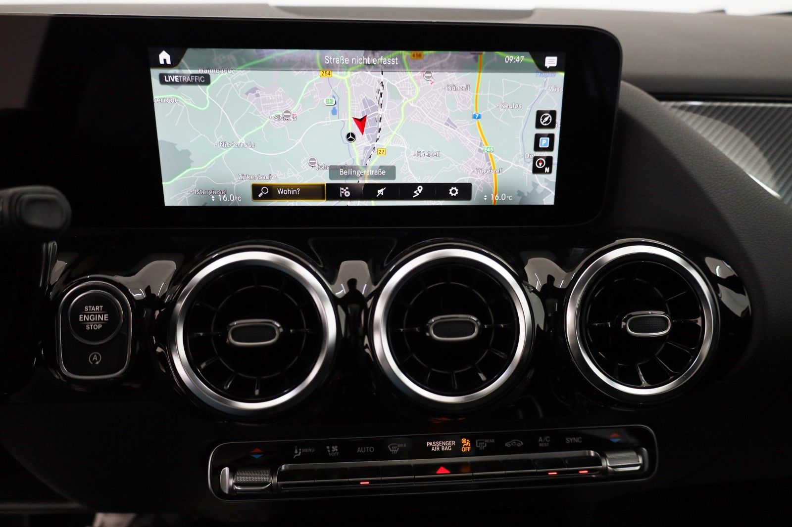 Fahrzeugabbildung Mercedes-Benz GLA 200 d, AMG line, Navi,LED,Kamera,Panorama