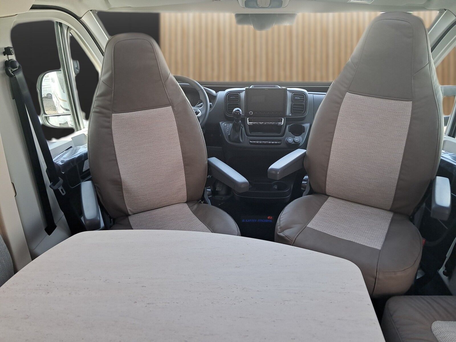 Fahrzeugabbildung Eura Mobil Profila RS PRS 720 EB 180PS Autom. MondialPlus