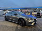 Mercedes-Benz CLA 220 4MATIC DCT - - Mercedes-Benz CLA 220: Coupe