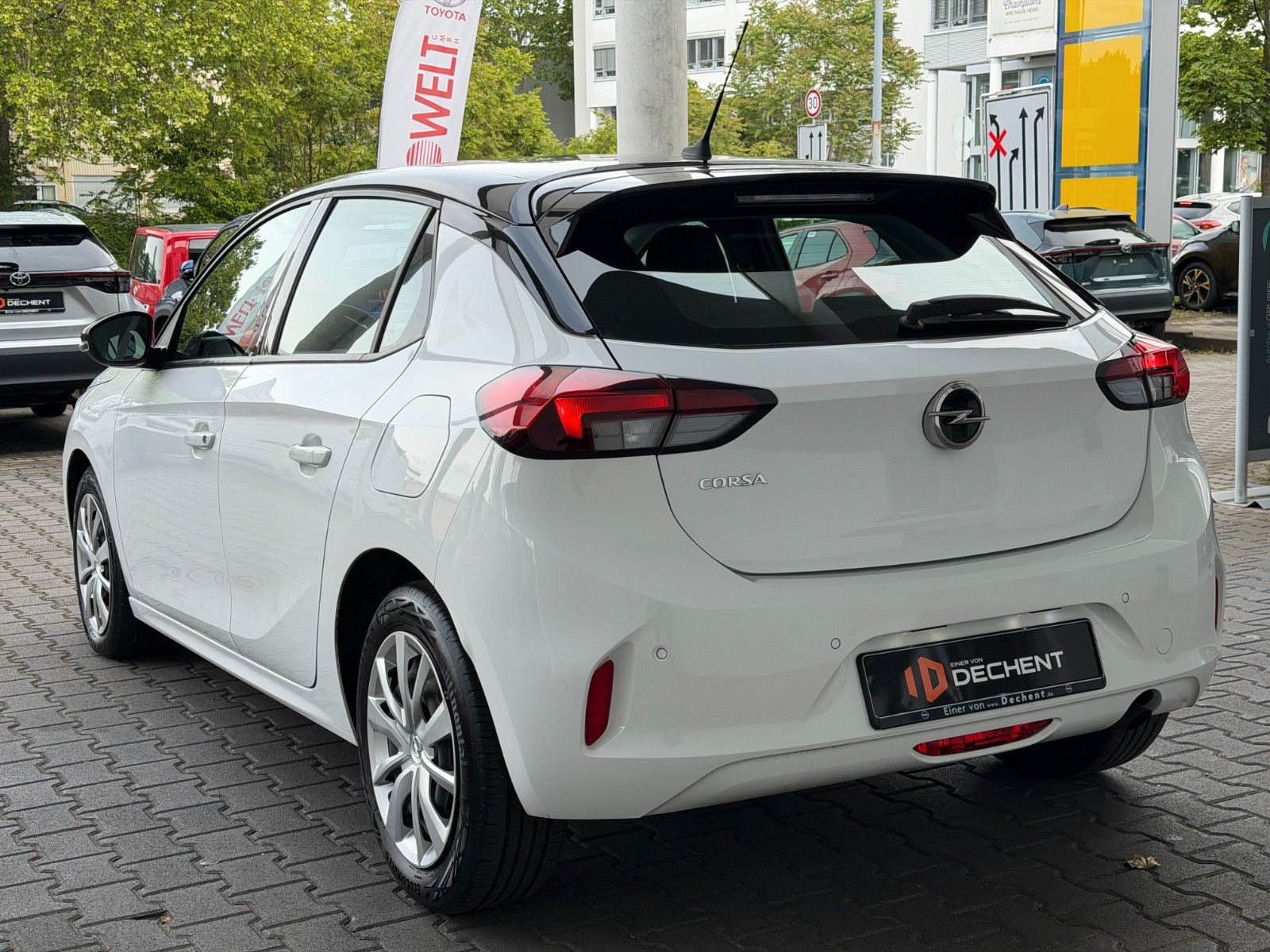 Fahrzeugabbildung Opel Corsa F Edition 100PS PDC/Tempomat!