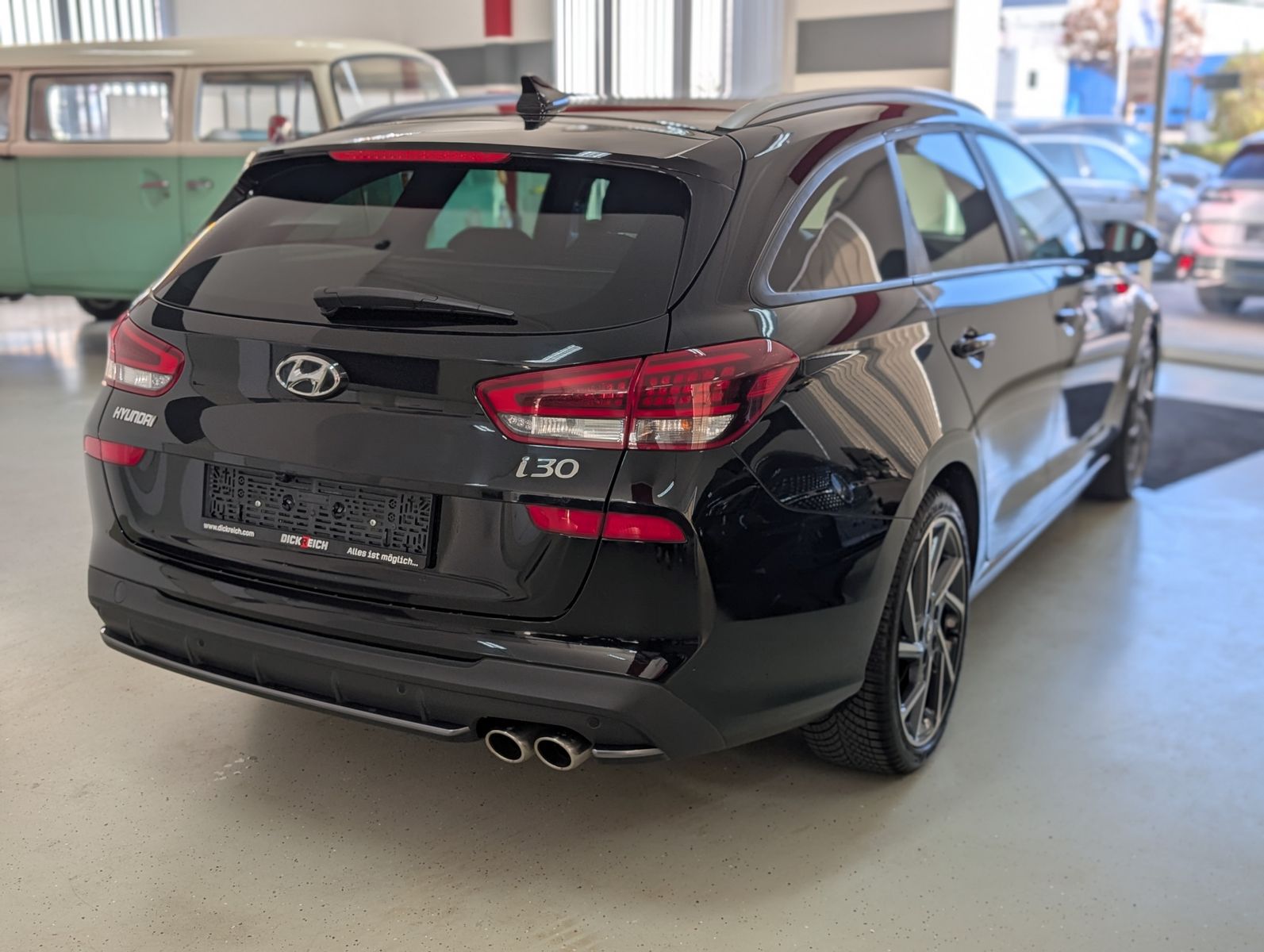 Fahrzeugabbildung Hyundai i30 N Line Mild-Hybrid LED TEMP CARPLAY KAM PANO