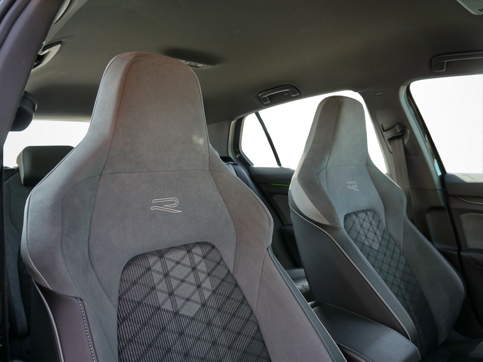 Volkswagen Golf - Bild 10