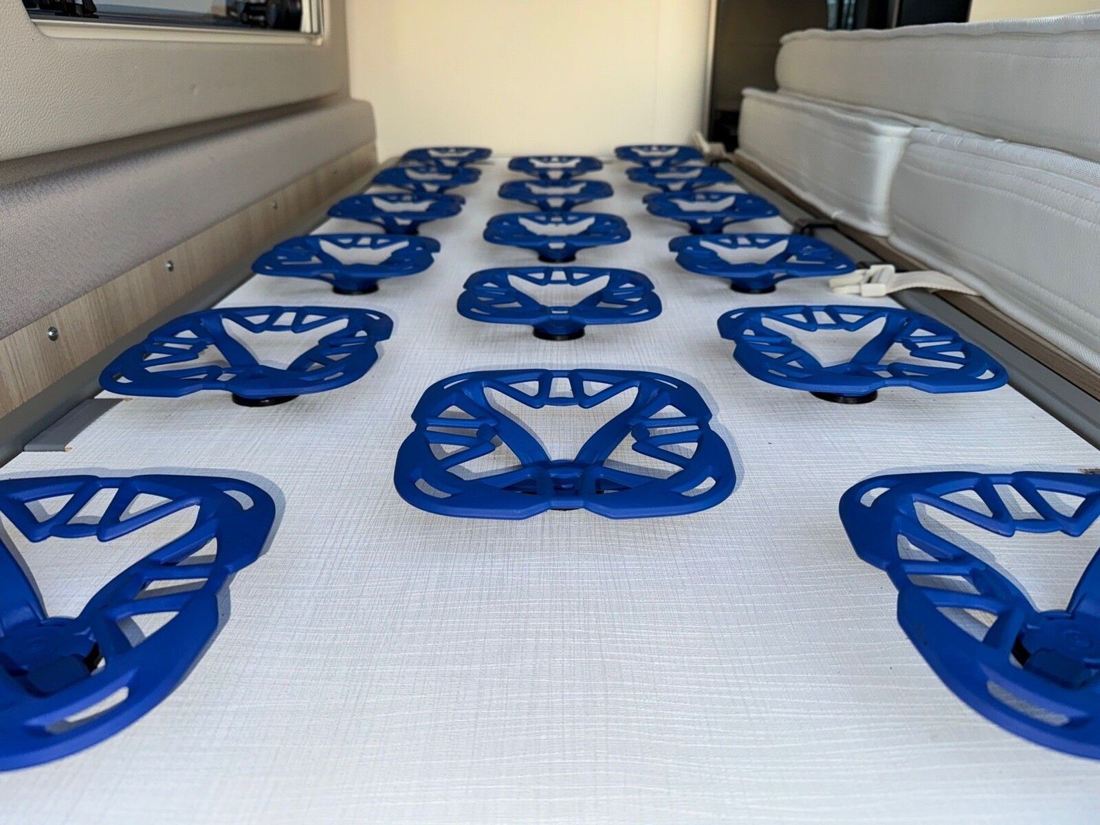 Fahrzeugabbildung Eura Mobil Van V 635 EB Radio DAB, Fahrassistenzpaket, RFK