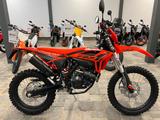 Beta RR 125 LC T Enduro *rot* & *schwarz* 2025 - BETA ENDURO RR 2 T