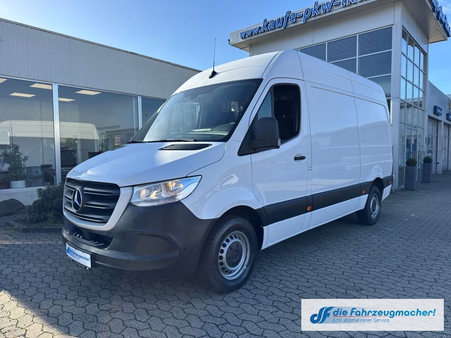 Fahrzeugabbildung Mercedes-Benz Sprinter Kasten 317 CDI L2 Automa. Navi CarPlay