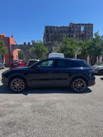 Porsche Cayenne - 5