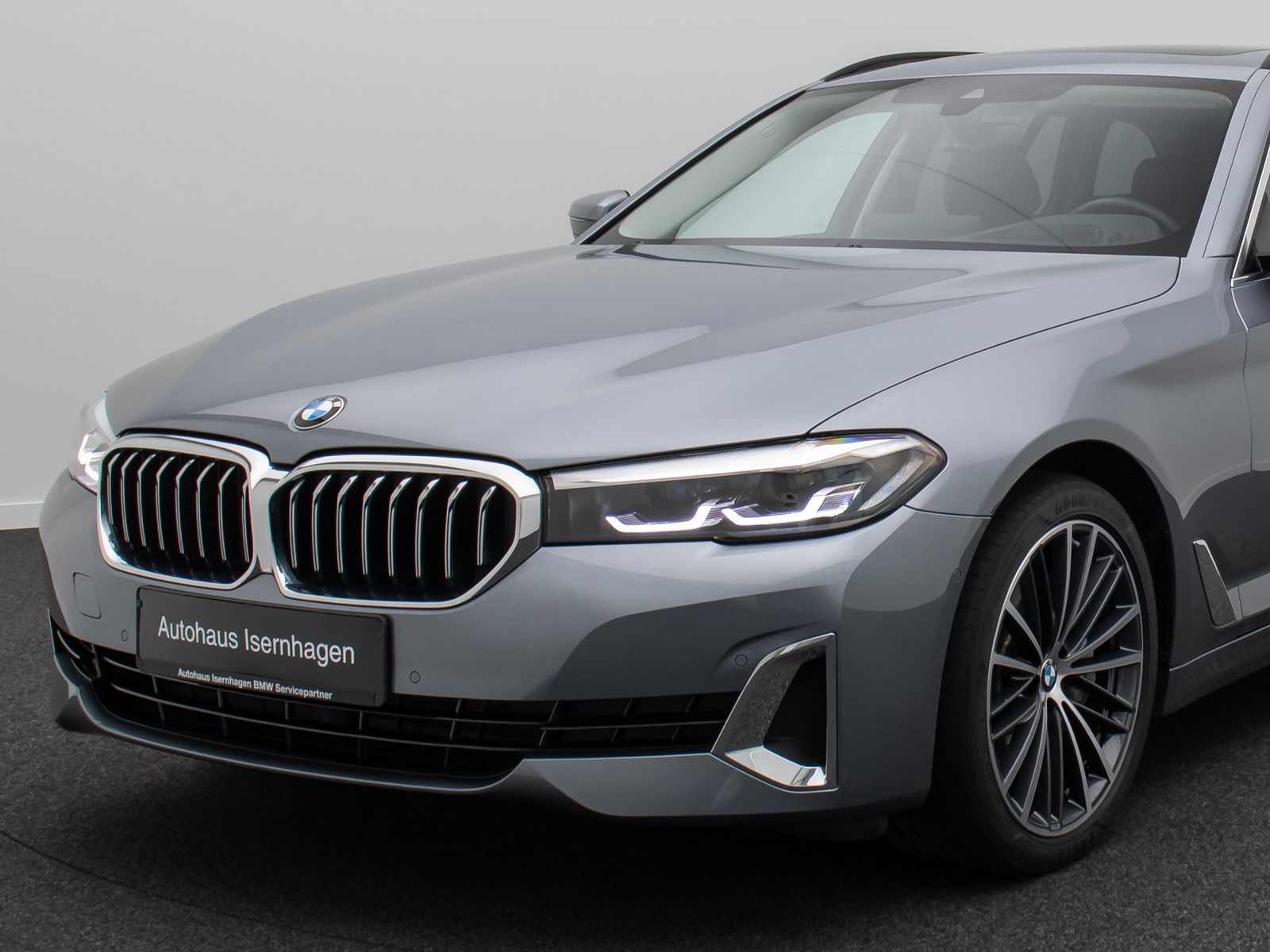 Fahrzeugabbildung BMW 540i xD Luxury Line Panorama Kamera HUD 4xKlima
