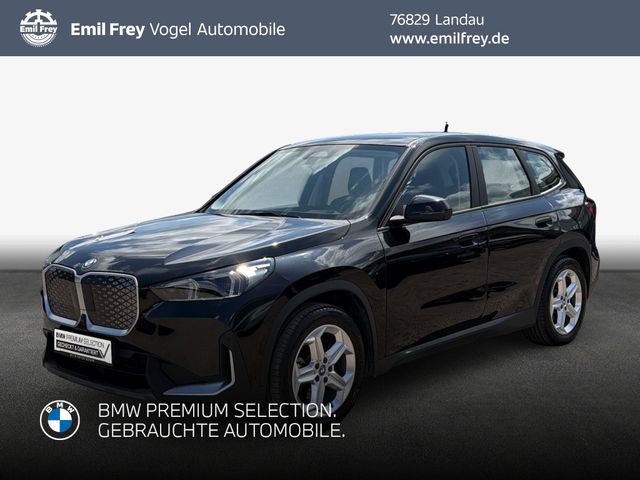 BMW iX1 xDrive30 *HUD*SHZ*Navi*