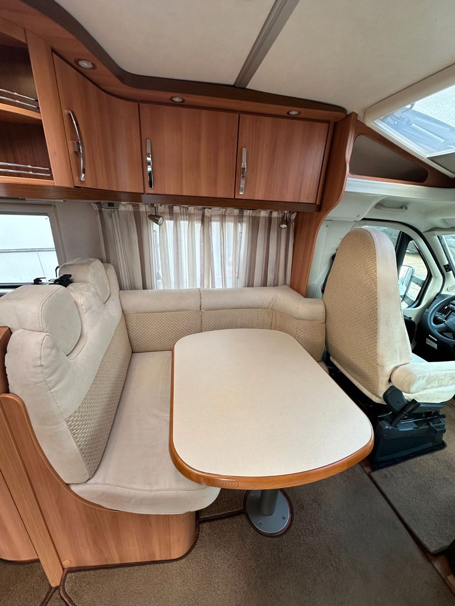 Fahrzeugabbildung HYMER / ERIBA / HYMERCAR T 614 CL exclusive line *super Ausstattung*