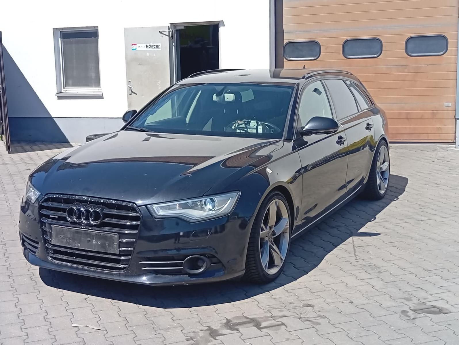 Audi A6 Avant 3.0 TDI quattro Motor läuft