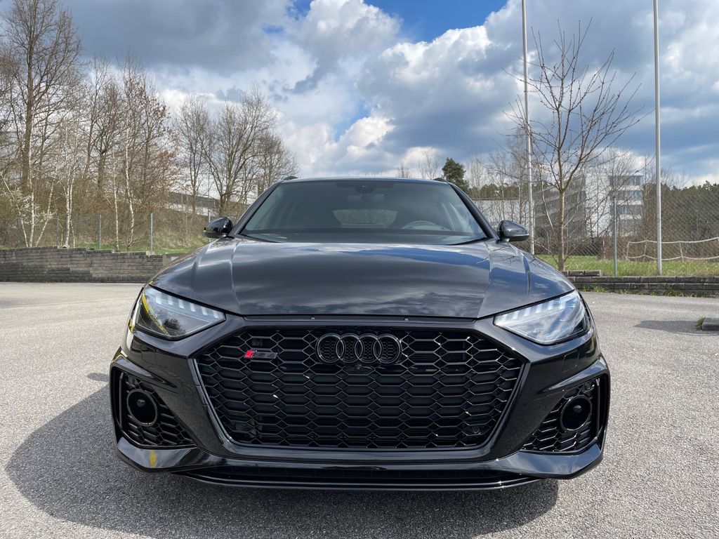 Audi RS4