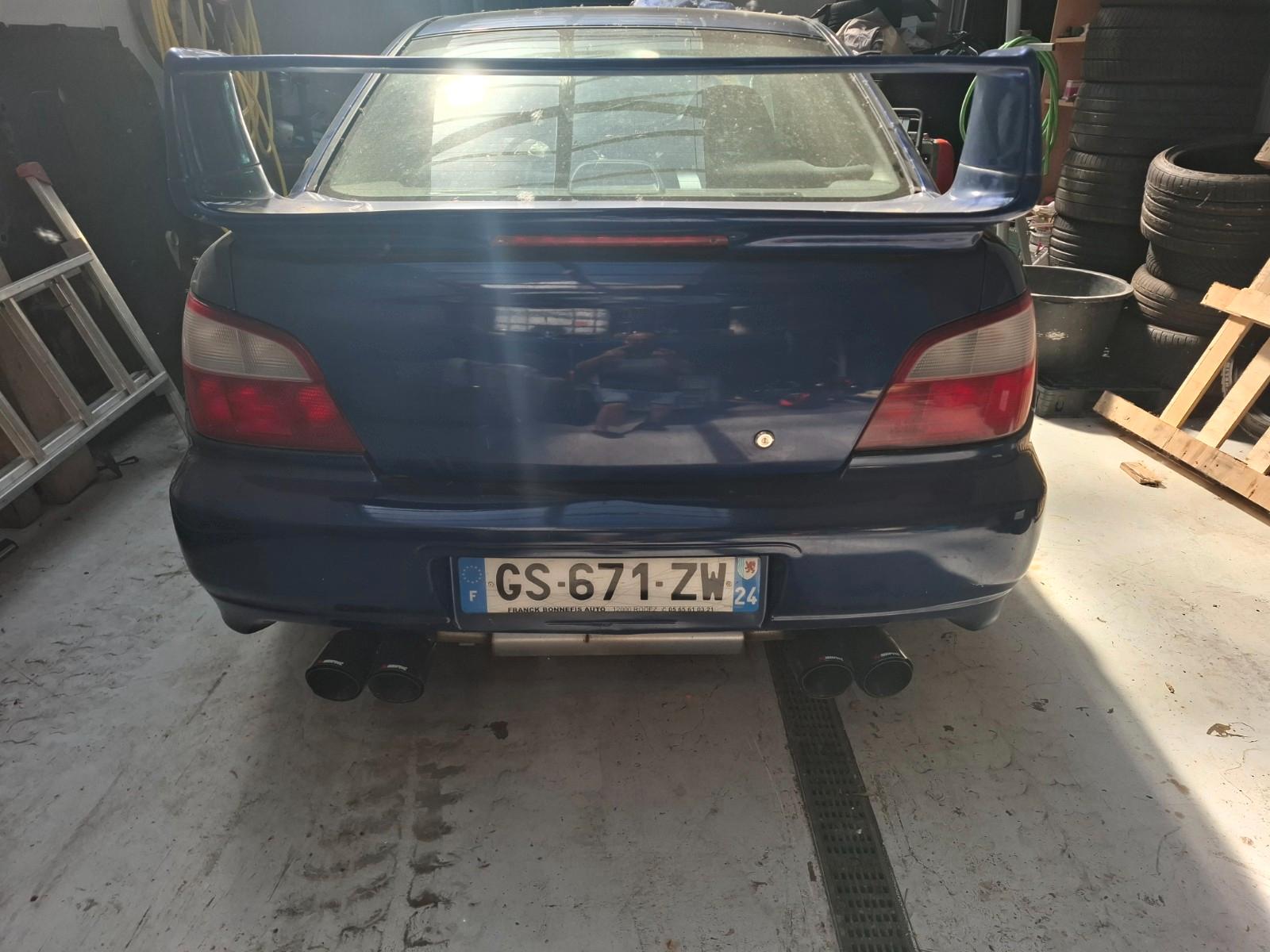 Subaru Impreza 2.0 WRX Auspuff +Fahrwerk mit Unfall