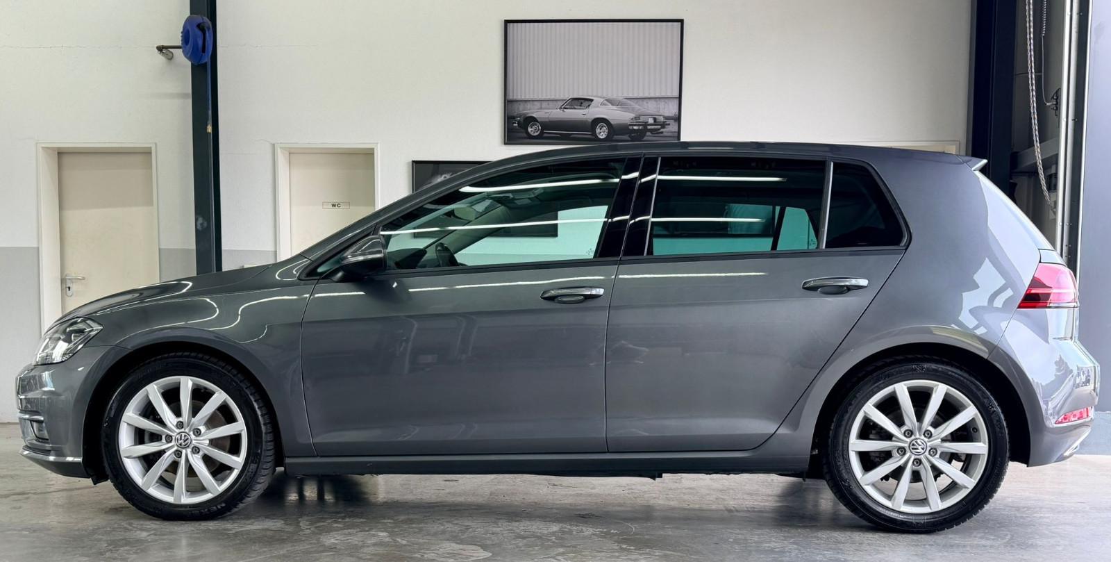 Volkswagen Golf VII 1.5 TSI DSG Join R-Line+STHZ+ACC+AHK