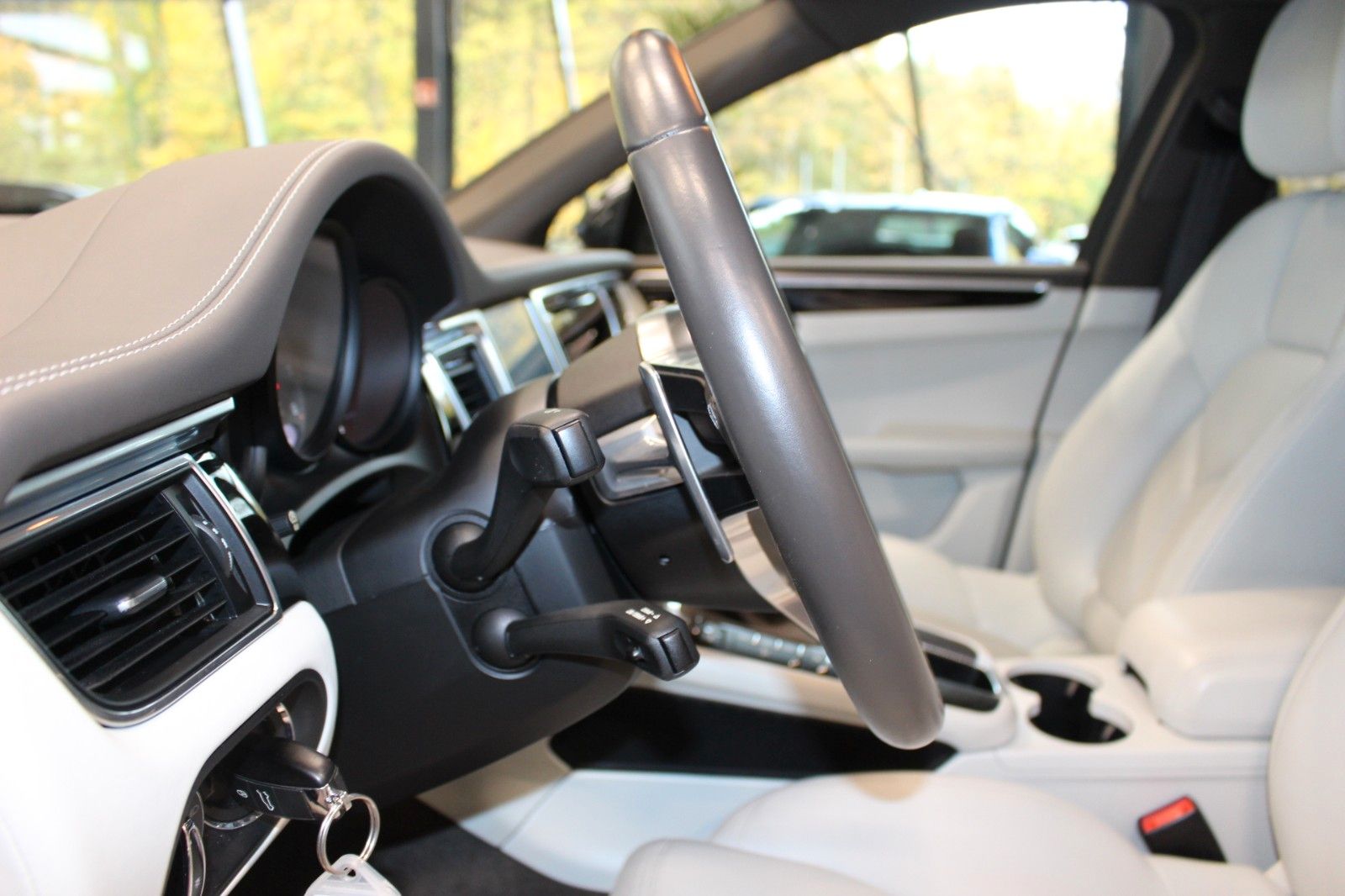 Fahrzeugabbildung Porsche Macan S *Kamera*PNRM*2.Hand