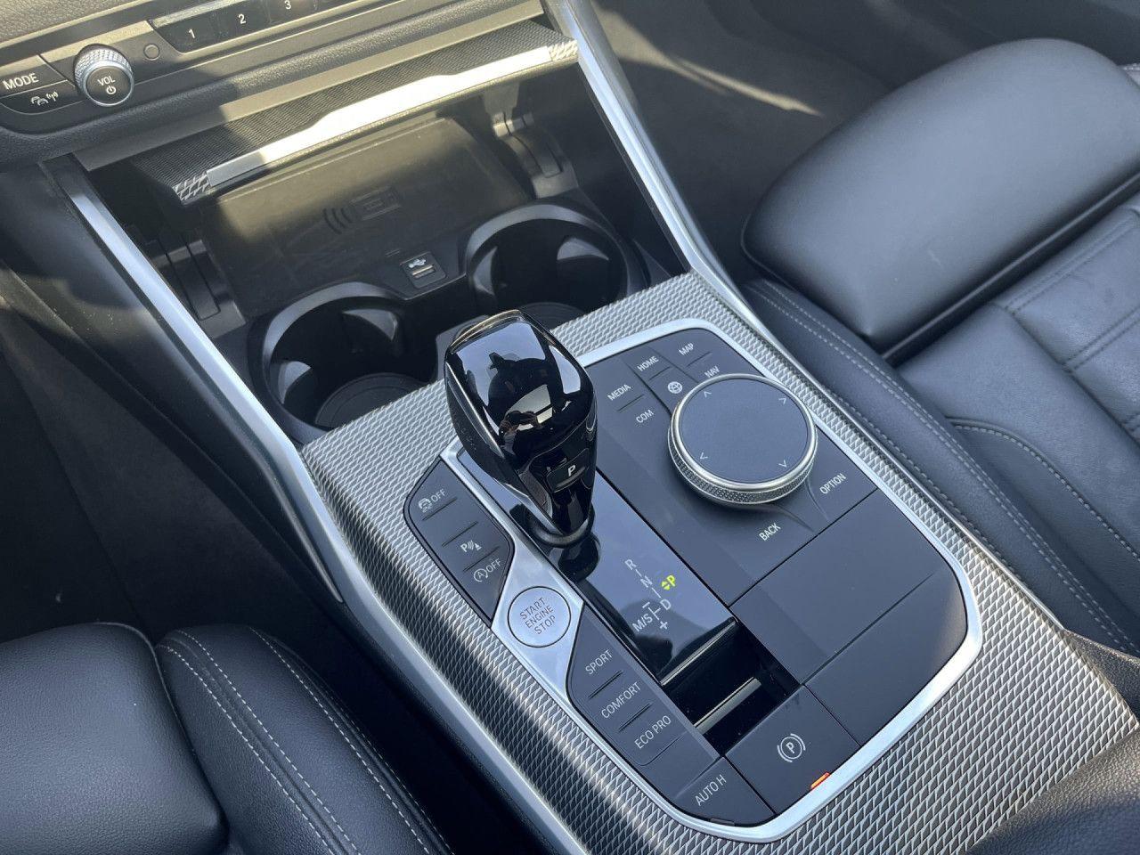 BMW 330i xD Tour. Laser DA LiveProf St+Go Pano HiFi
