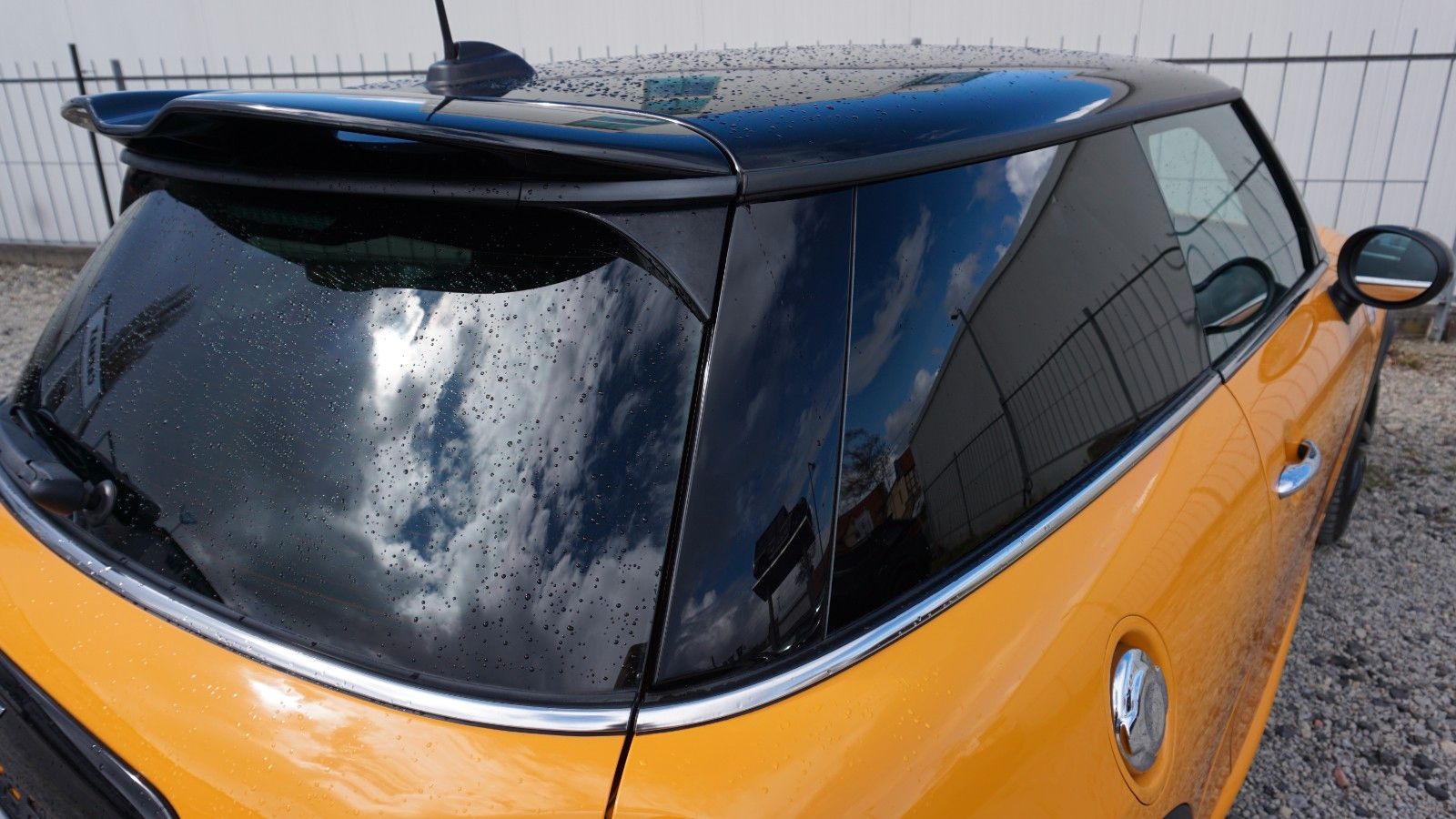 Fahrzeugabbildung MINI John Cooper Works LED,Navi,Harman&K,SH,PDC,SR+WR