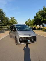 Hyundai STARIA 2.2 CRDi Signature Garantie*VOLLAUSSTATT. - Hyundai STARIA von privat