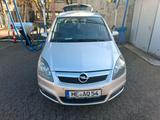 Opel Zafira 1.9 CDTI OPC LINE - Opel Zafira aus 2007 mit Diesel-Antrieb