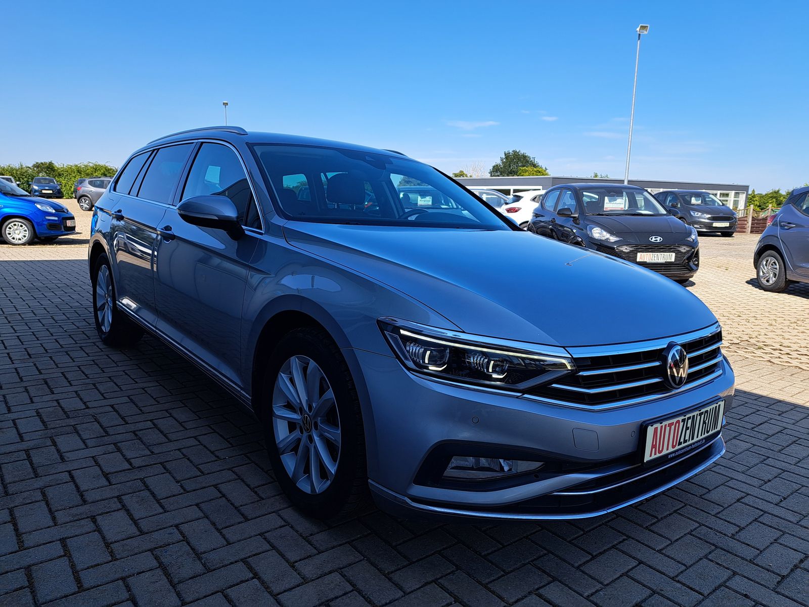 Fahrzeugabbildung Volkswagen Passat 2.0 TDI Elegance MATRIX AHK NAVI EL.HECKK