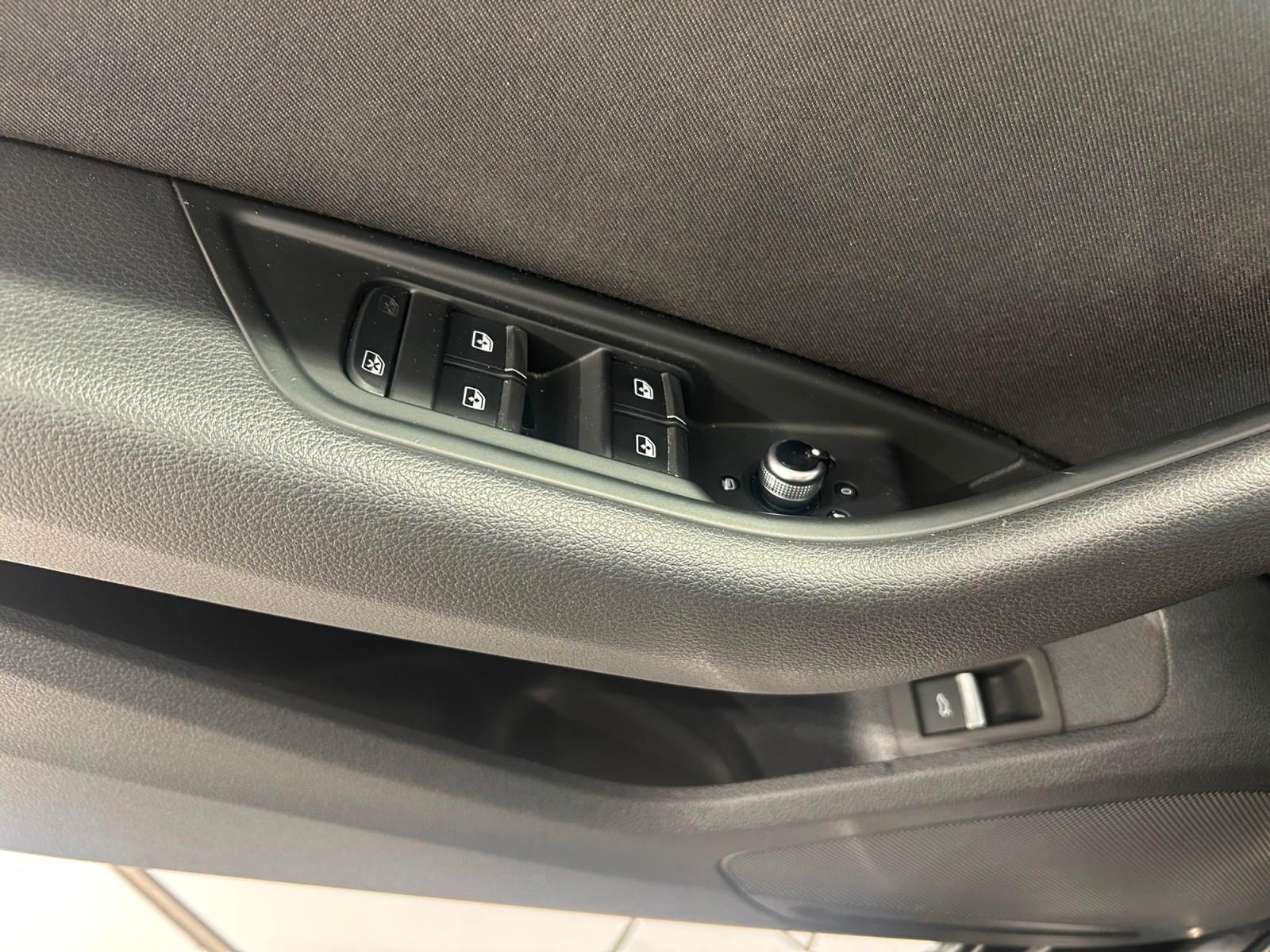 Audi A4 Avant 40TFSI S line Aut. ACC LED NAV+ SHZ VIR, миниатюра 12