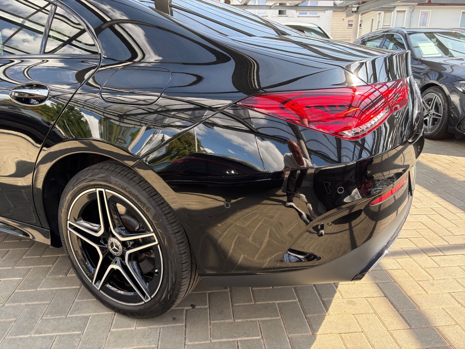 Mercedes-Benz CLA 250 e Coupé AMG NIGHT PANO KAMERA KEYLESS-GO foto 5