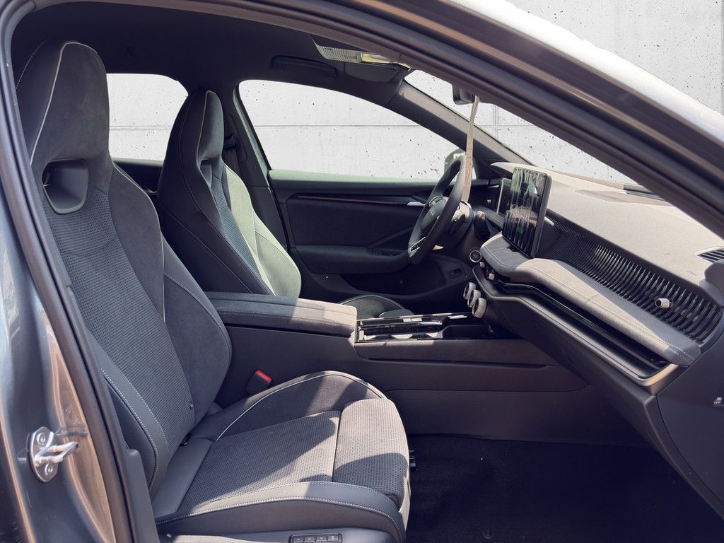 Skoda Superb - Bild 11