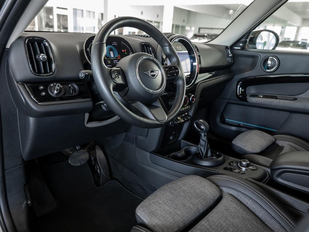 MINI Countryman Cooper SE ALL4 Classic Trim LED NAVI