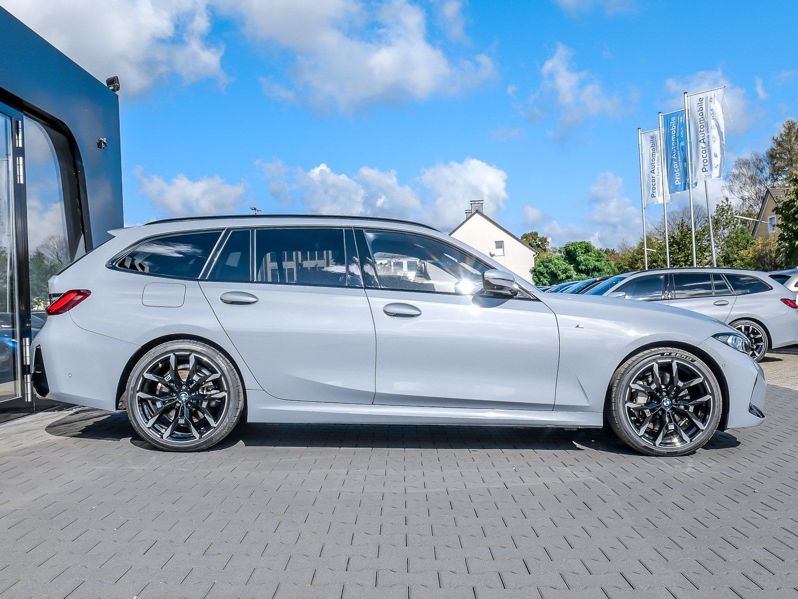 BMW 330 - Bild 10