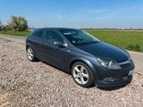 Opel OPEL ASTRA GTC 1.9 Diesel 150 PS  Klima Xenon - Opel Astra mit Diesel-Antrieb: Coupe, 1.9