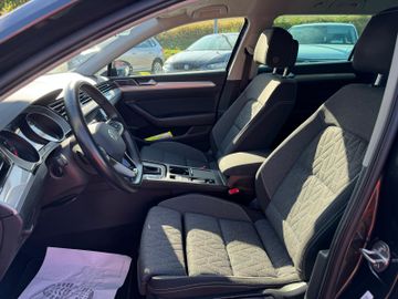 Volkswagen Passat Variant - 7