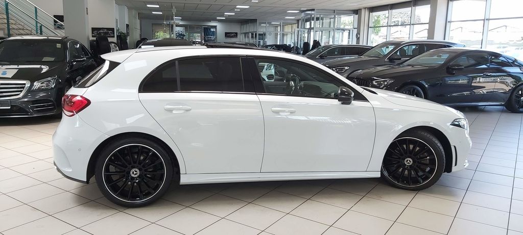 Mercedes-Benz A 250 4M AMG PANO 19 ZOLL TOTW NETTO 32.400