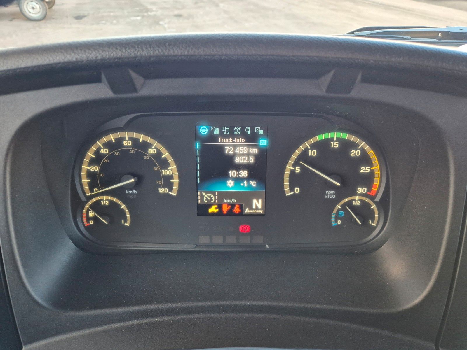 Fahrzeugabbildung Mercedes-Benz Atego 1223 L LBW 2.000kg Tür Spoiler Klima