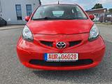 Toyota Aygo AYGO Cool *TÜV Neu *Inspektion neu* - Toyota Aygo (X) mit Benzin-Antrieb: Rot, Kleinwagen