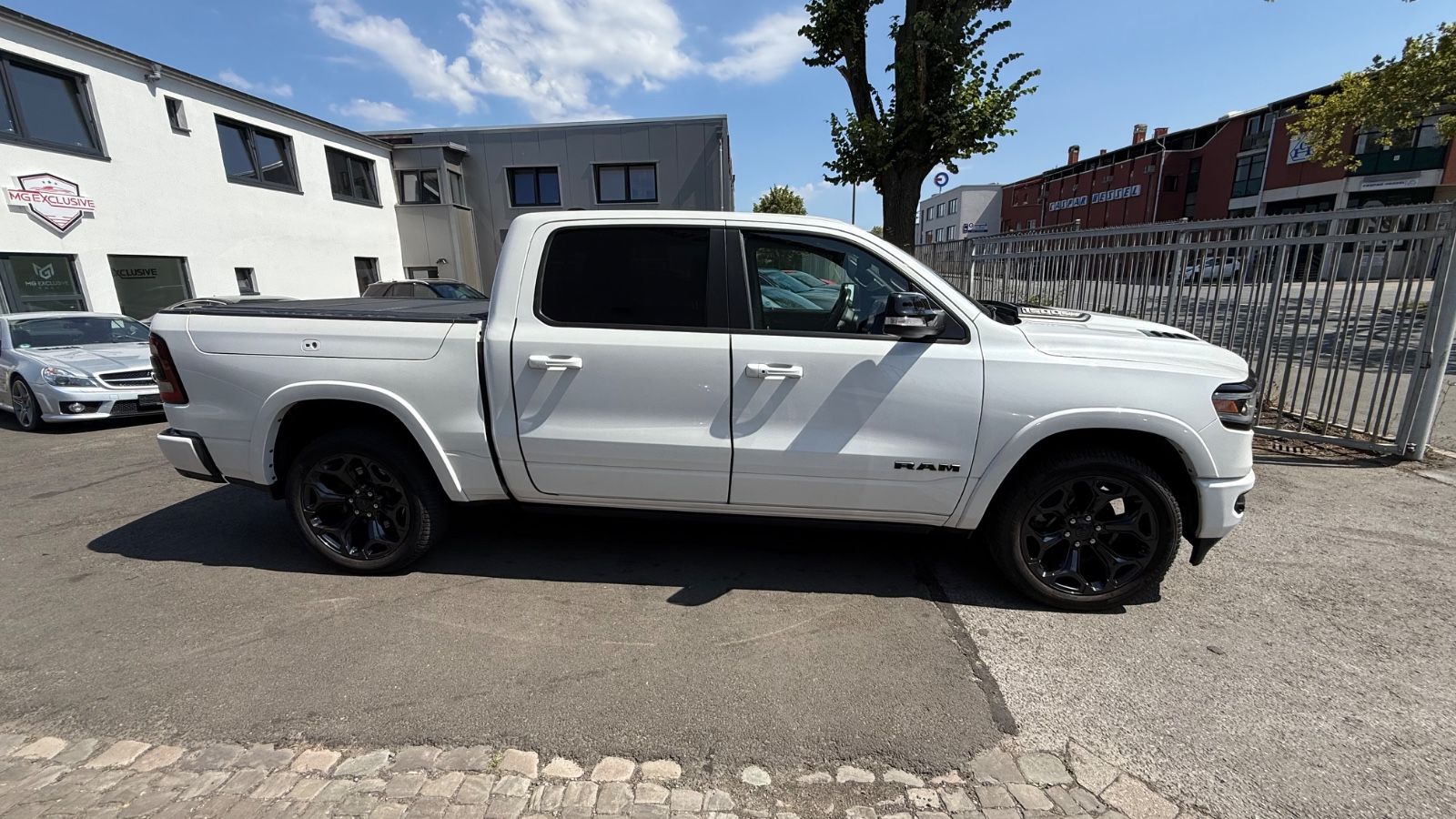 Fahrzeugabbildung Dodge RAM Limited Night Edition RAM BOX