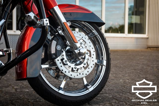 Fahrzeugabbildung Harley-Davidson CVO ROAD KING 110 cui FLHRSE - KESSTECH 1. HAND