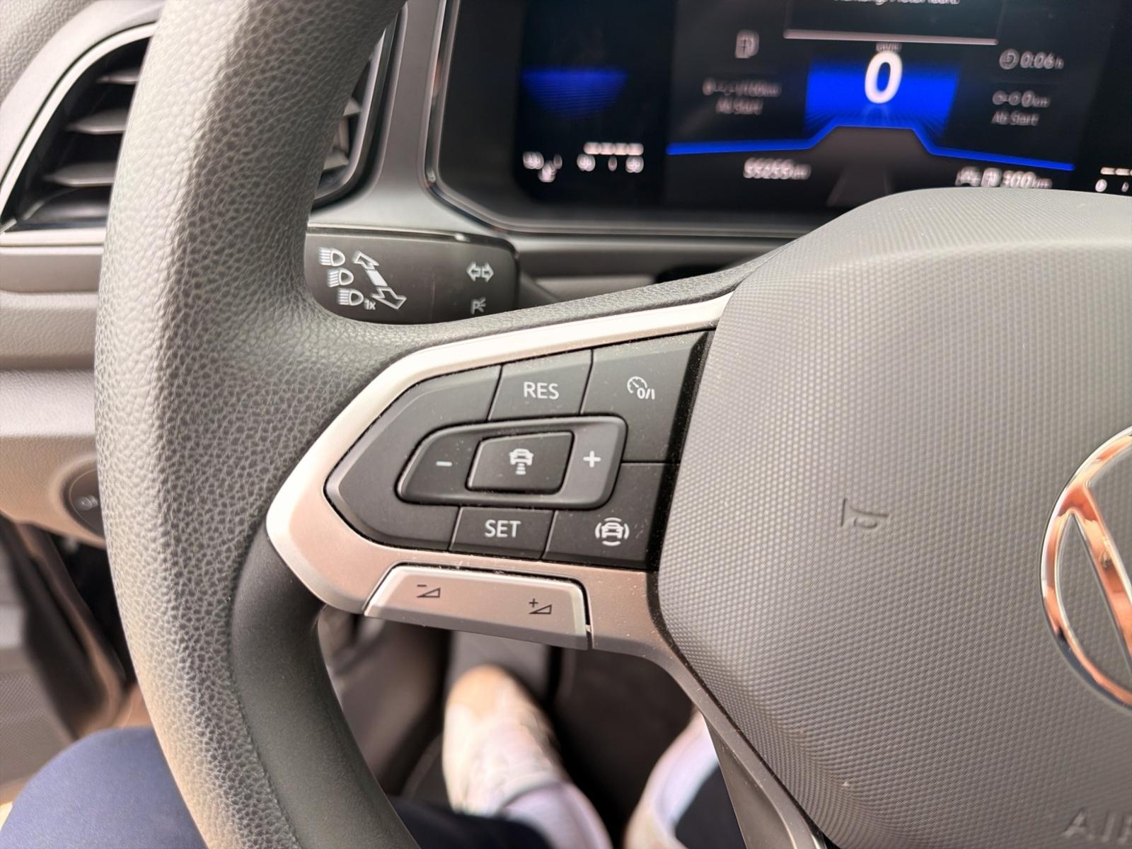 Volkswagen T-Roc 1.0 TSI KLIMA, APP CONNECT, ACC, PARK ASS, миниатюра 18
