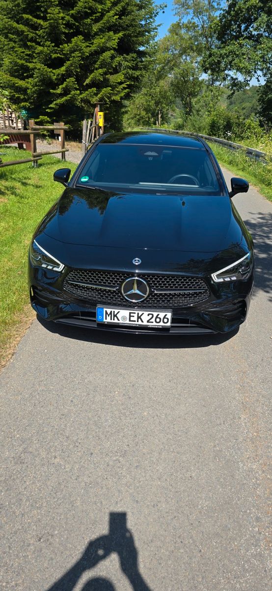 MERCEDES-BENZ CLA 220 d DCT -