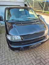 Volkswagen VW T4 Multivan Highline 2.5 TDI AXG 151 PS - schwarze Volkswagen T4 Multivan