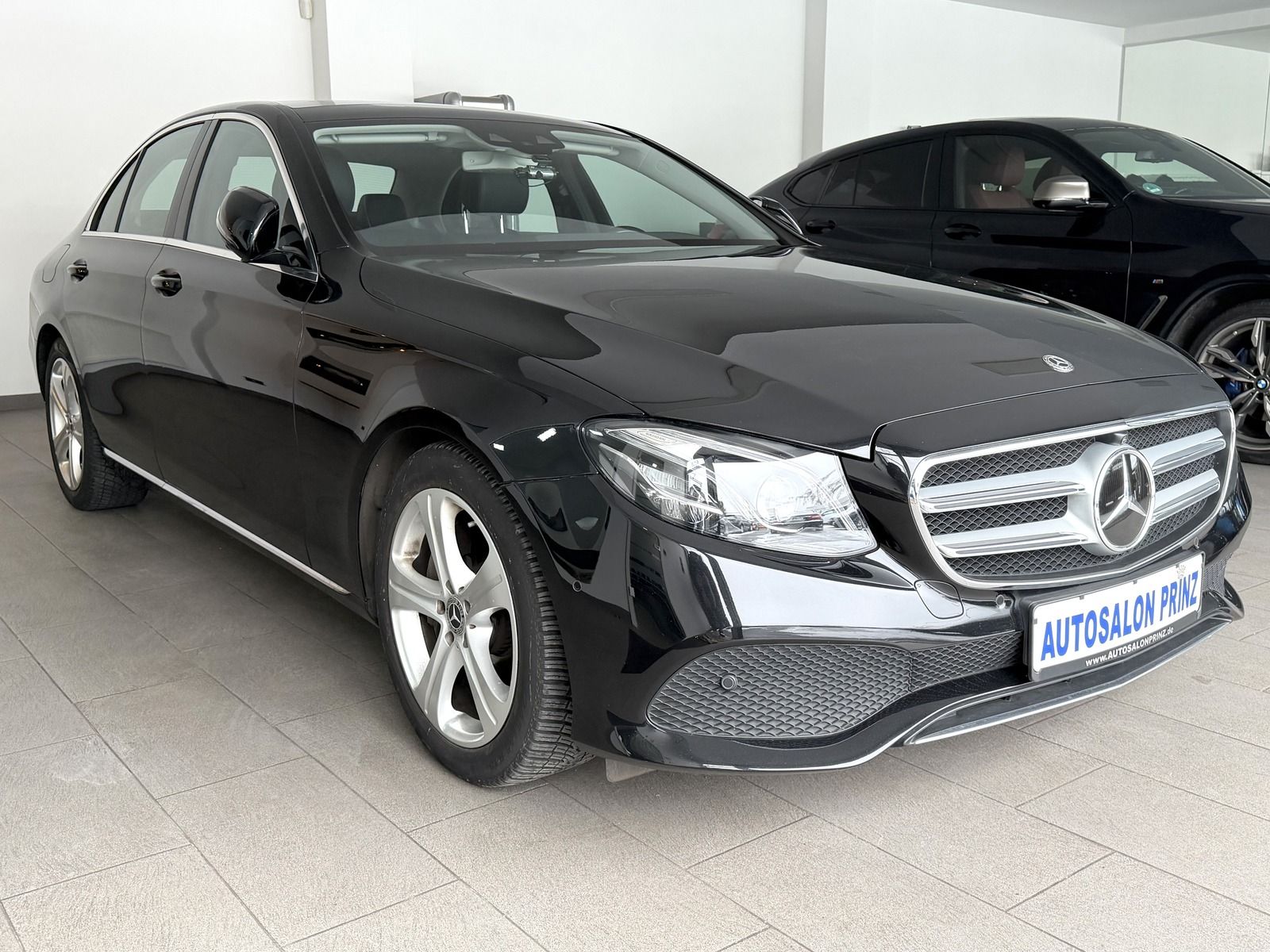 MERCEDES-BENZ E 350 d AUTOM COMAND KLIMA PANO LEDER PDC KAMERA