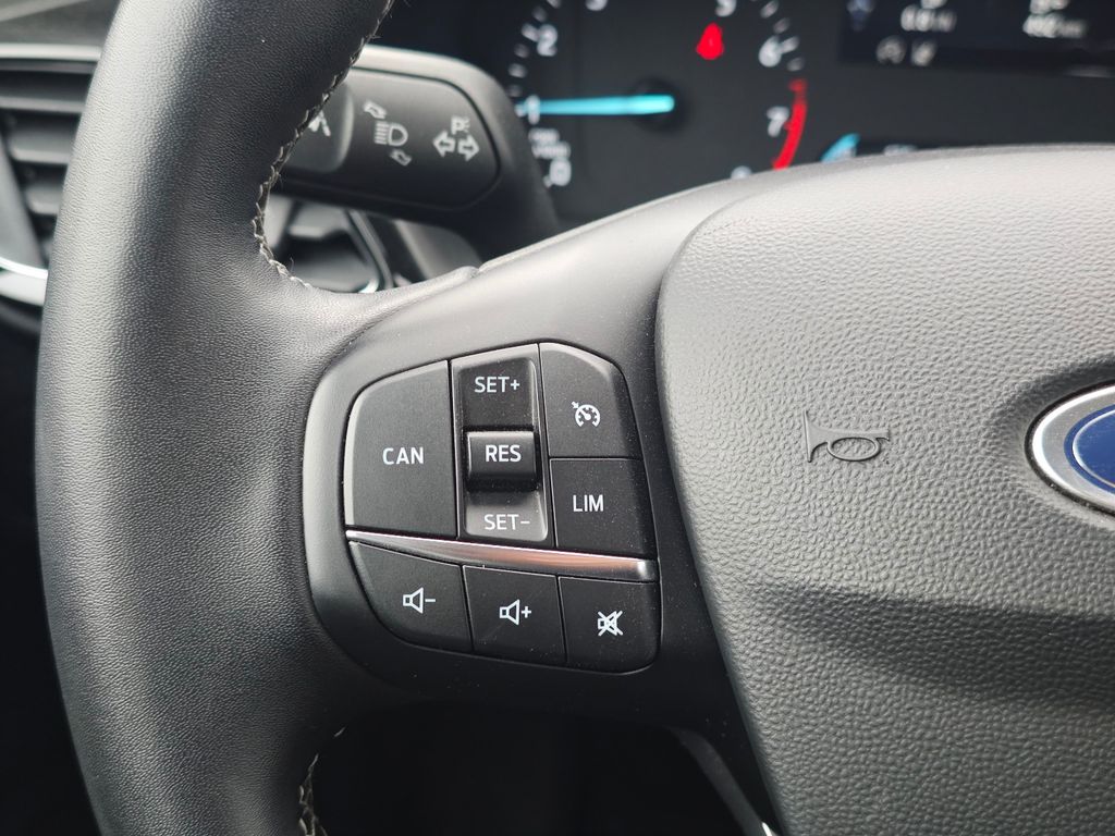 FORD Fiesta Titanium 125 PS Automatik #LED #WINTERP. FORD Fiesta Titanium 125 PS Automatik #LED #WINTERP.