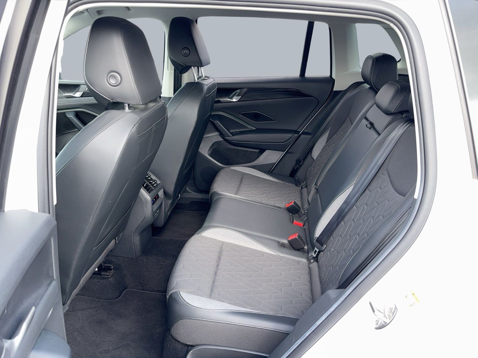 Volkswagen Tiguan - Bild 9