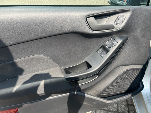 Ford Fiesta Cool & Connect 1,0