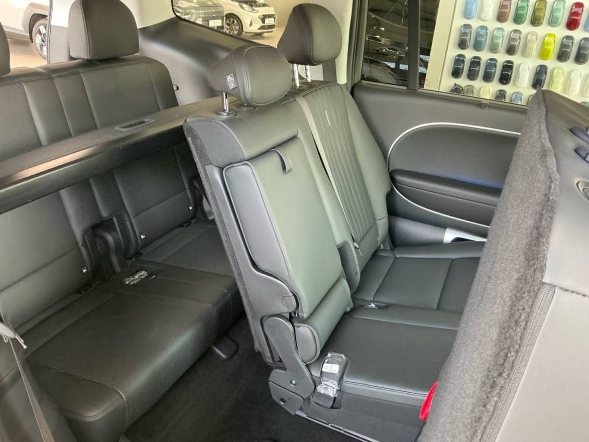 Fahrzeugabbildung Hyundai IONIQ 9 7-Sitzer UNIQ Panorama-Glas-Schiebedach