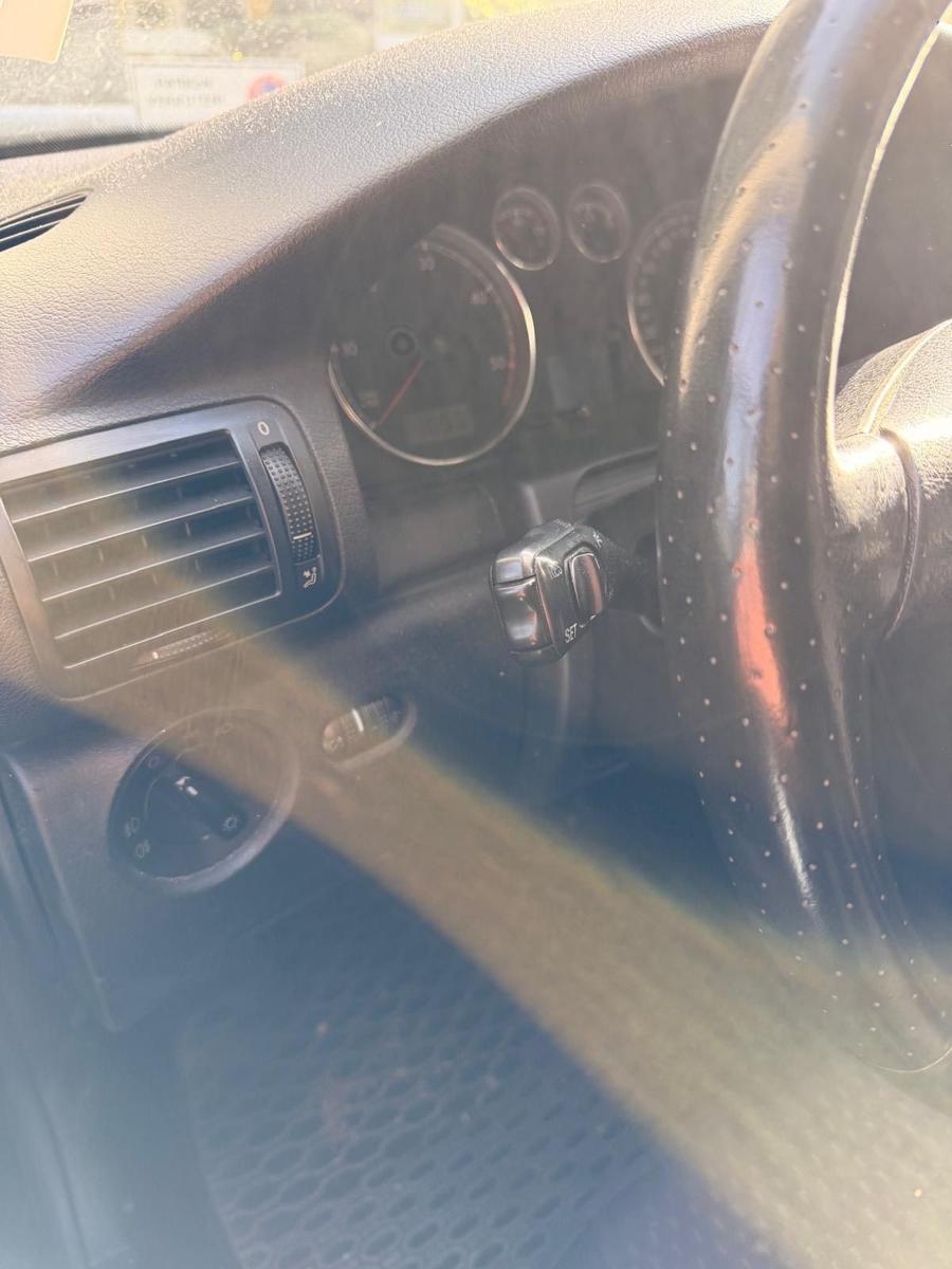 Volkswagen Passat 2004 — photo 14
